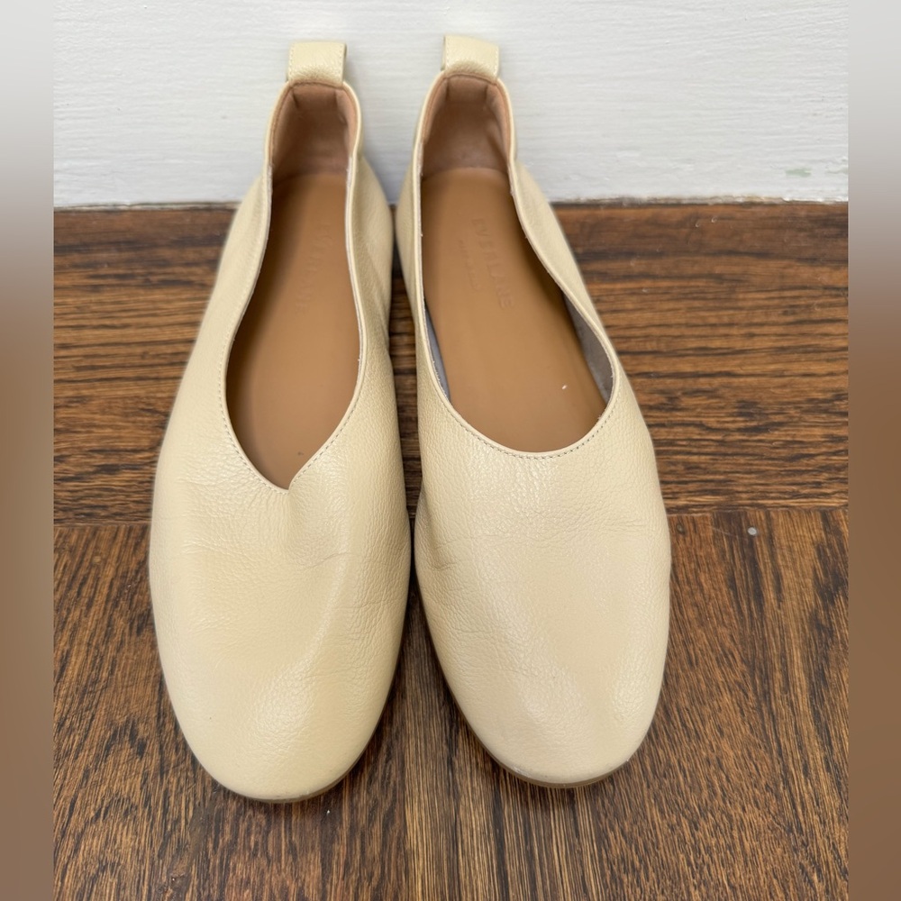 Everlane Day Glove Flat- Size: 5 Color: Cream